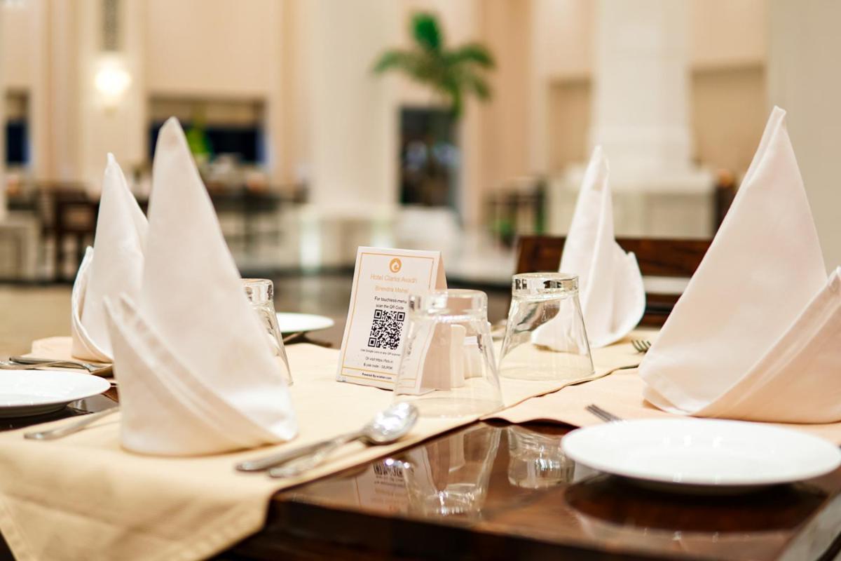 Hotel Clarks Avadh