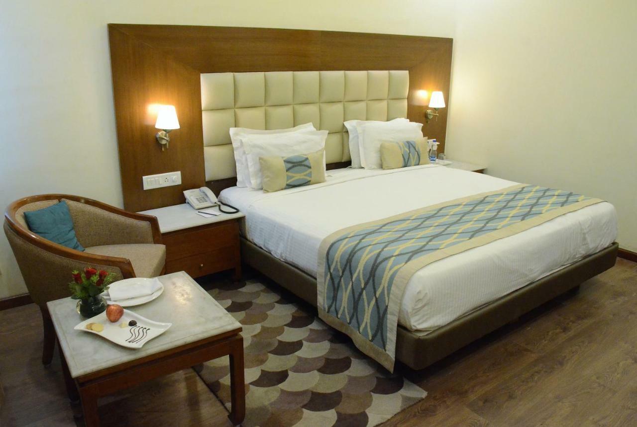 Clarks Avadh Lucknow