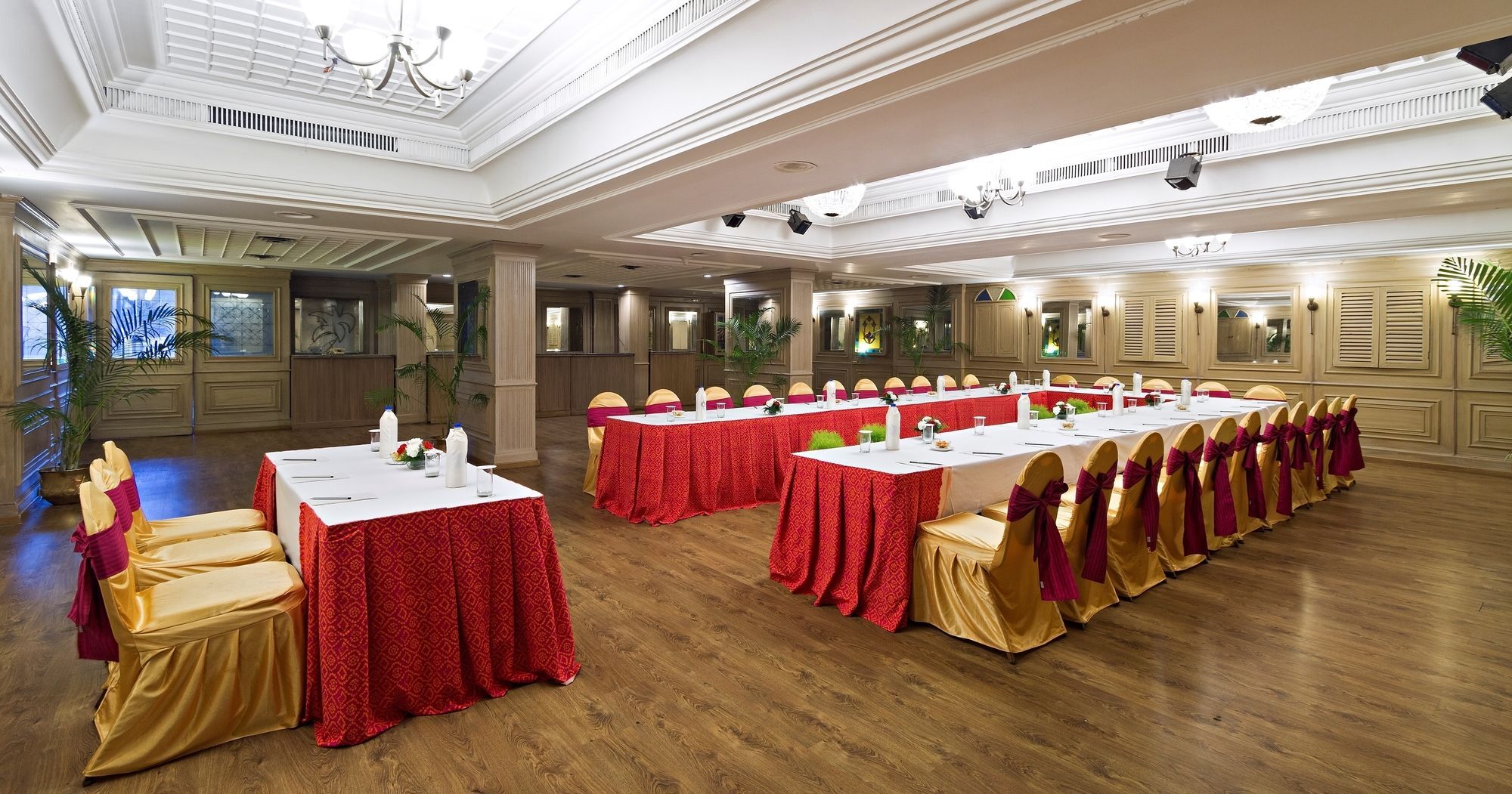 Clarks Avadh Lucknow
